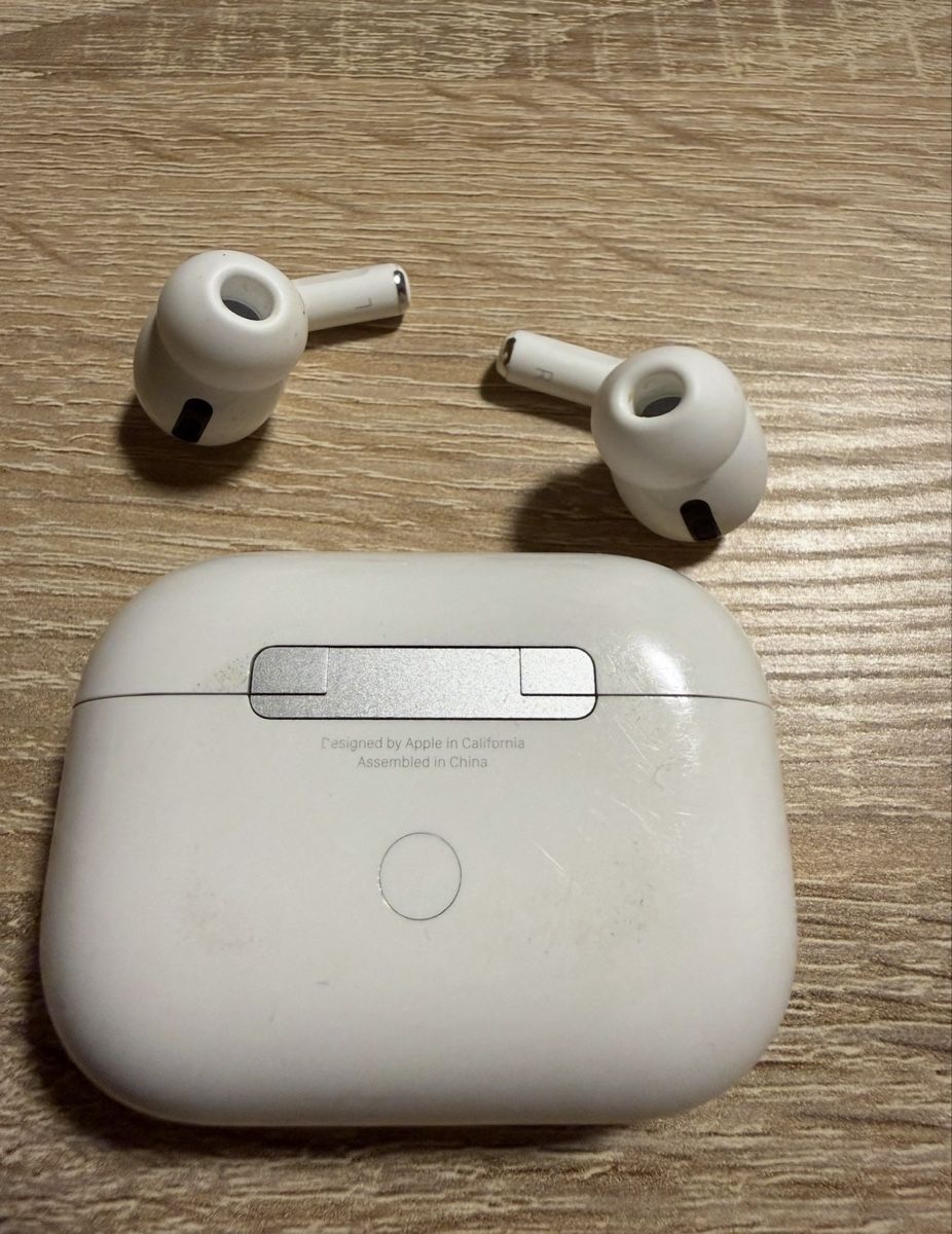 Apple Cuffie: Airpods Pro 1. Gen lightning Anschluss – Usato da Huttwil venduto da Frede77 2
