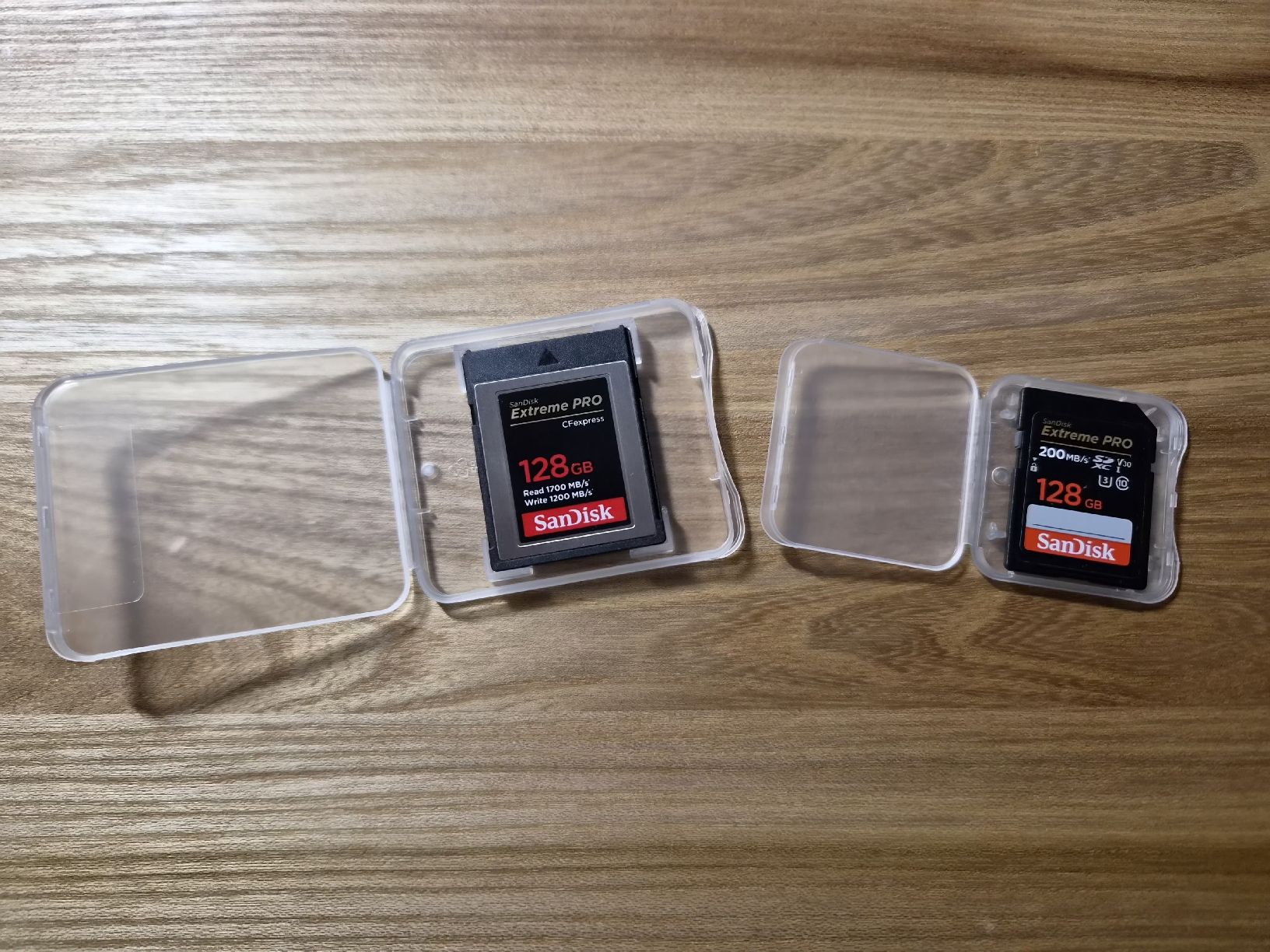 Sandisk Schede di memoria: Cartes SanDisk CF Express et SDXC – Nuovo (secondo la descrizione) da Avry-sur-Matran venduto da Berlingo1