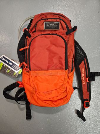 Dakine Session inkl.Hydrapack 12L
