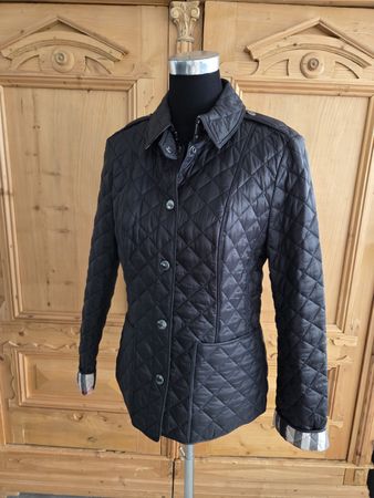 schöne Burberry Steppjacke