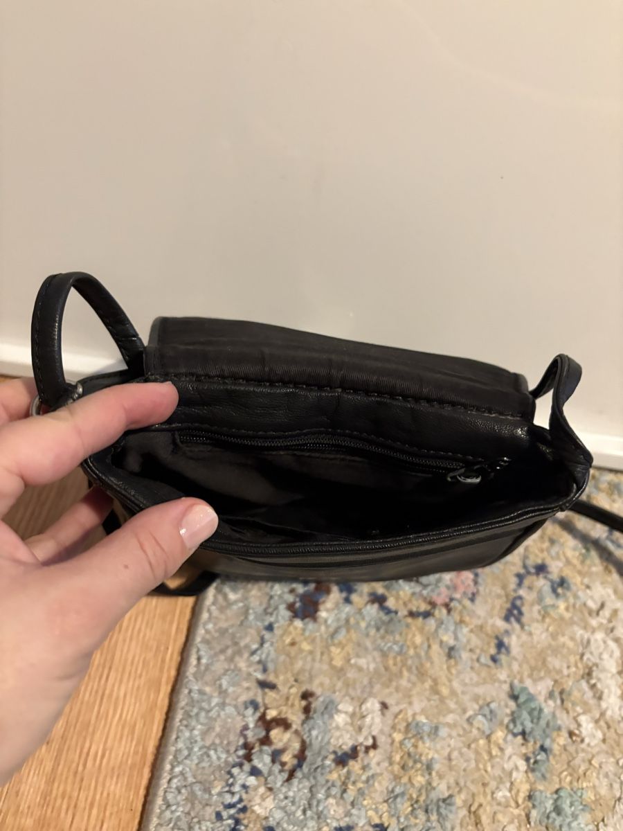 Borse: Schwarze Leder-Tasche  – Usato da Zürich venduto da AllySam 2