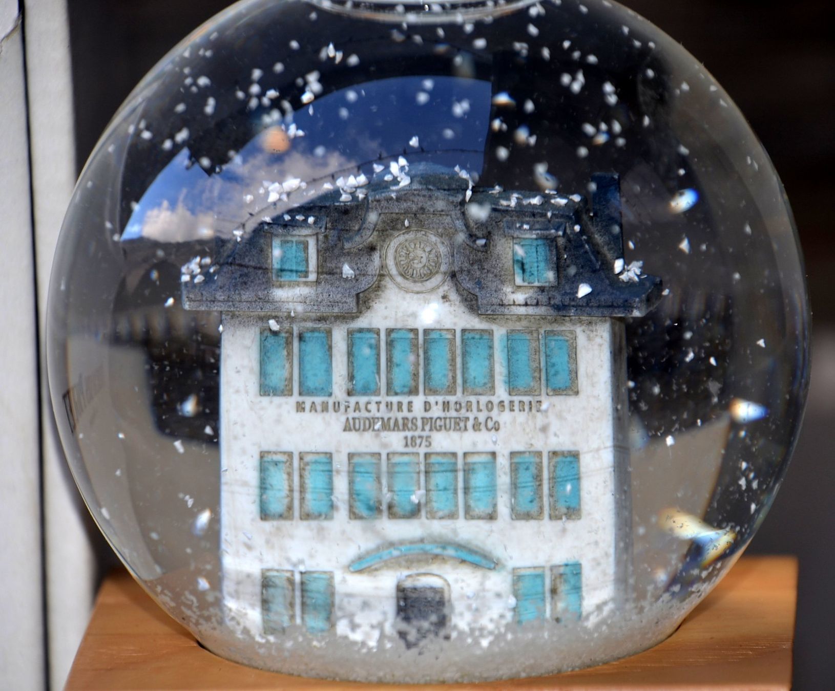 Alle Dekorationen: Audemars Piguet Schneeball / Boule de neige – Gebraucht aus Collonges von Auganien 2