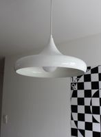 Vintage UFO Pendelleuchte Weiss Space Age Retro Hängelampe
