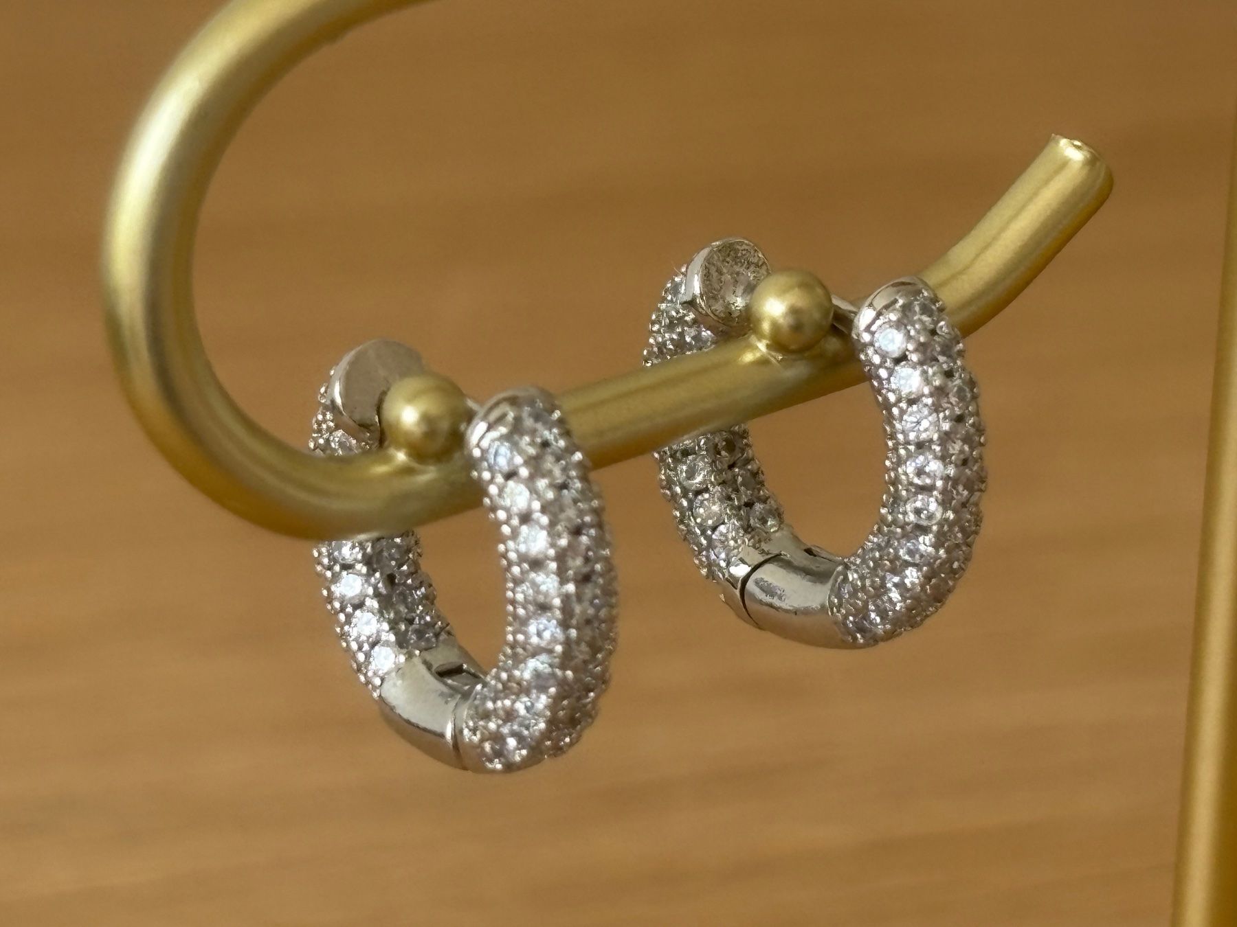 Orecchini pendenti & Orecchini a lobo: Luxus Elegante Mini Ohrstecker Creolen Farbe : Silber – Nuovo (secondo la descrizione) da Biel-Bienne venduto da Roserosse13 4