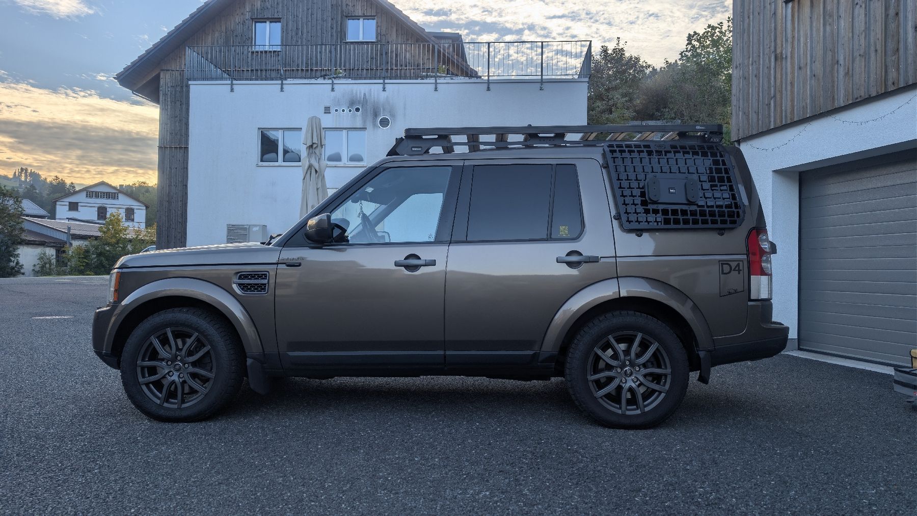 Land Rover Autos: Land Rover Discovery 4 2010 – Gebraucht aus Brunnadern von MrKitsune 8