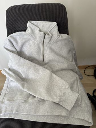Pullover light grey size M