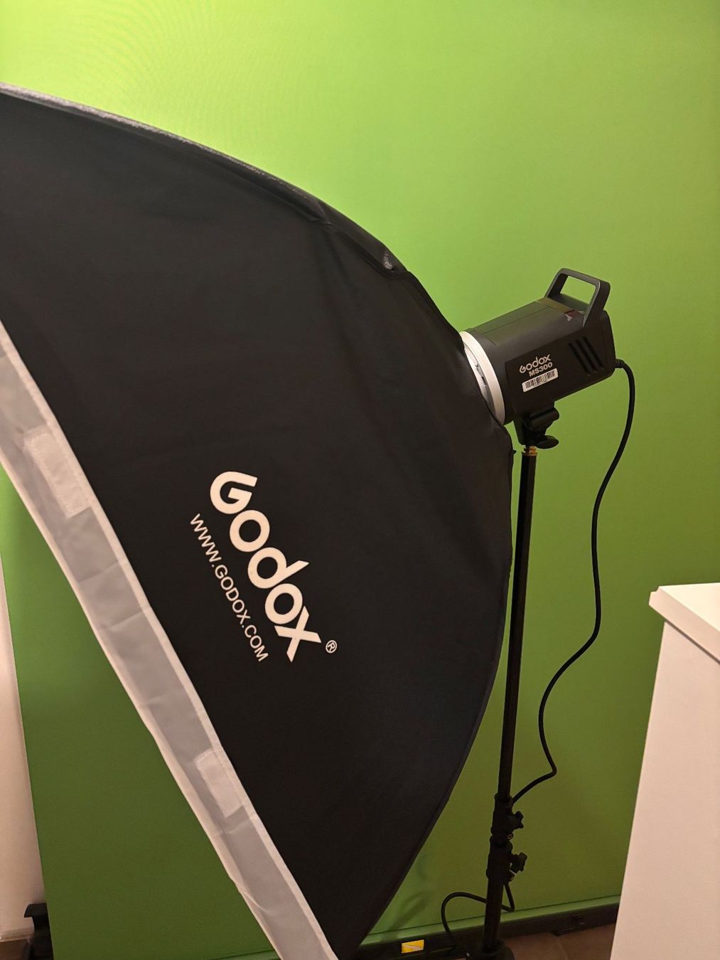 Godox Blitze: Kit studio Godox – 2 flashs MS300, softbox, et accessoires – Gebraucht aus Lausanne von tda_bt68