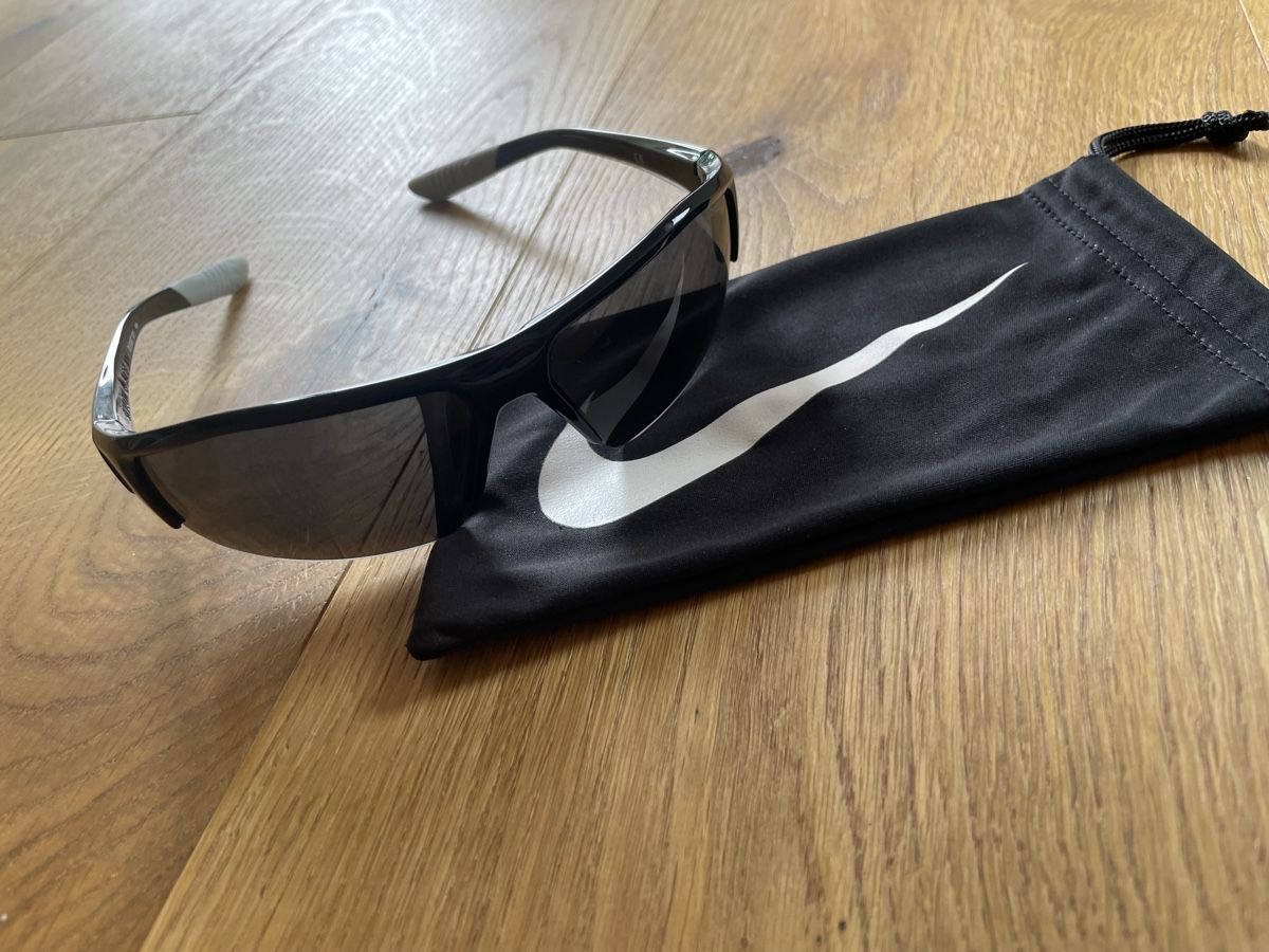 Nike Brillen & Gläser: Sportsonnenbrille Nike  – Neu (gemäss Beschreibung) aus Maienfeld von mlu_sf7x