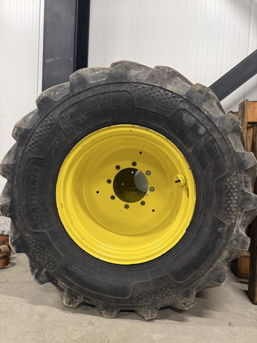 John Deere Tracteurs: Räder – D'occasion à diemerswil par HofmannFarm-Service