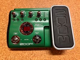 Zoom A2.1u Akustik Gitarren Effekt Pedal und Audiointerface