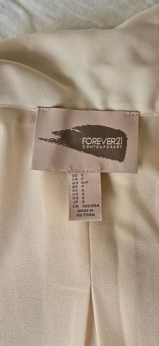 Vestiti: Robe cache coeur rose poudré, taille S – Usato da Genève venduto da Saleena 8