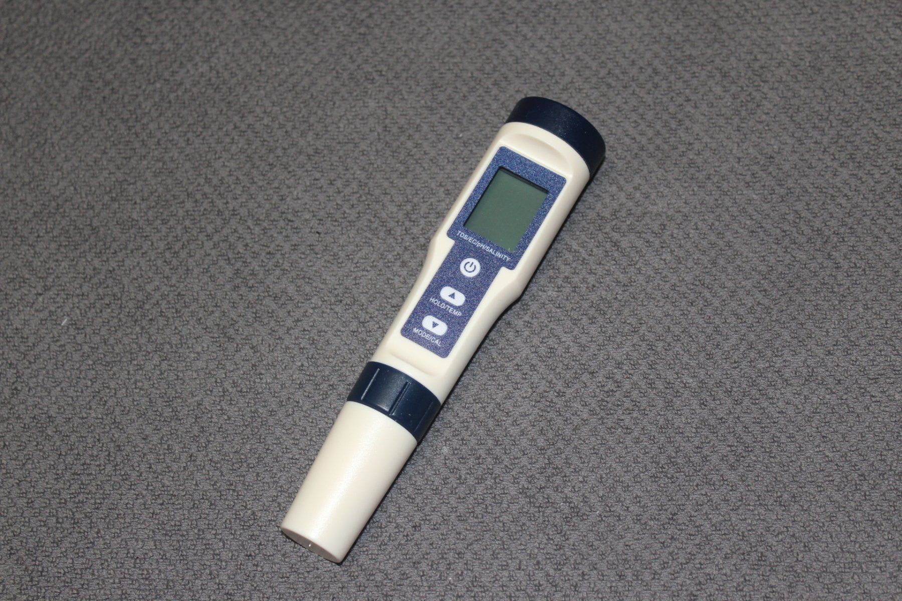 Mesurer: Digital PH TDS EC Messgerät 5in1 Wassertester Mit leuchtung – Neuf (Voir description) à Kirchdorf AG par suntory010