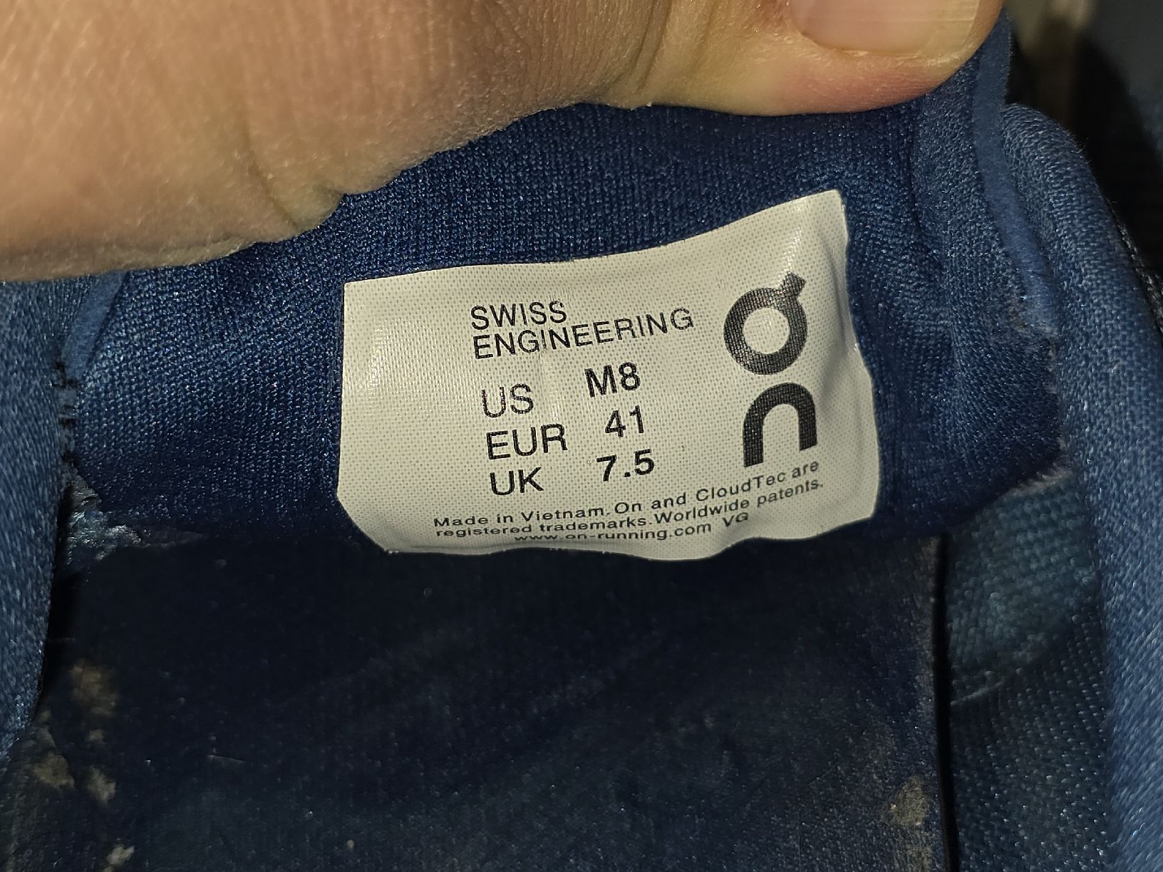 On Scarpe da uomo: On Cloud Herren Gr. 41 Blau Defekt – Usato da Teufenthal AG venduto da thuzsu 6