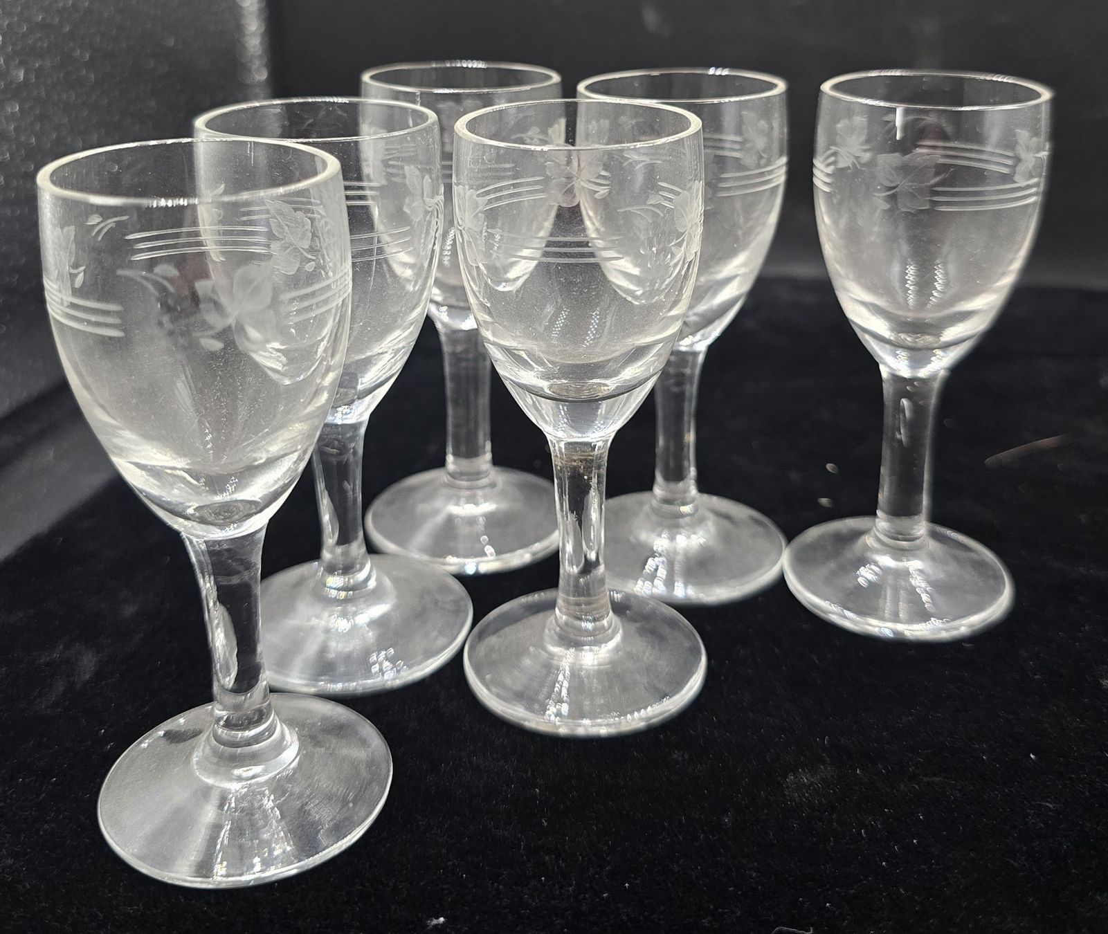 Caraffe: Antike Likörkaraffe mit 6 Gläser ca. 1890 Ja. – Usato da Rorschacherberg venduto da snOOpydOg11 2