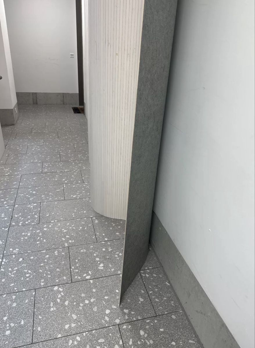 Paraventi: Room divider white flexible folding screen used – Usato da Luzern venduto da mon_6rzf 3