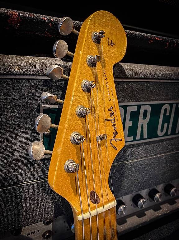 Musikinstrumente: Fender Stratocaster Custom Shop '57 Reissue  Abigail Ybarra – Gebraucht aus Montreux von Alligator-AMPS 4