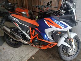 Motorrad KTM 1290 Super Adventure R mit Vollausstattung