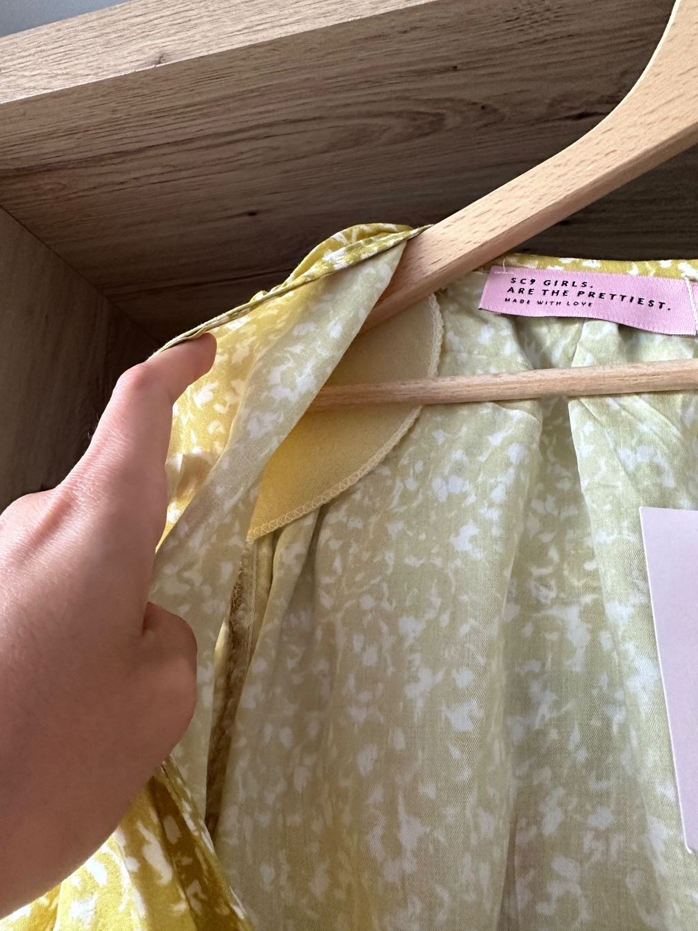 Kleider: Robe jaune blanc S New – Neu und originalverpackt aus La Croix (Lutry) von secondhandZara 3