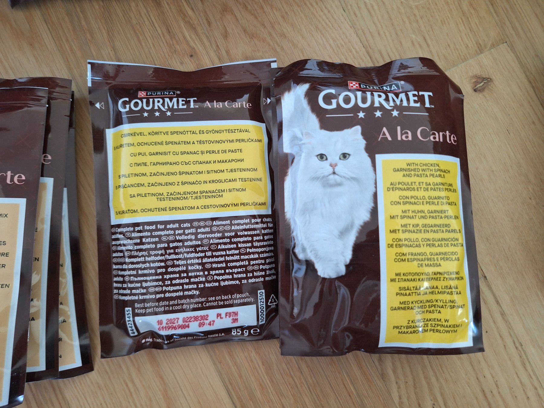 Futter: Katzenfutter verschiedene Sorten – Neu und originalverpackt aus Zürich von luk_pvx2 6