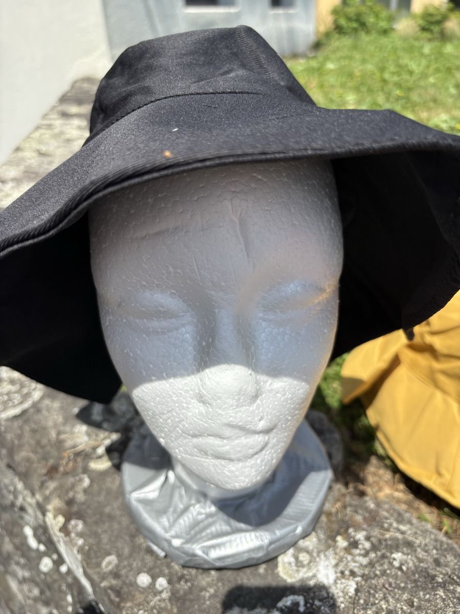 Chapeaux, bonnets & casquettes: Toller Sonnenhut mit Schleife – Neuf avec emballage d'origine à Zürich par venusandmars 3