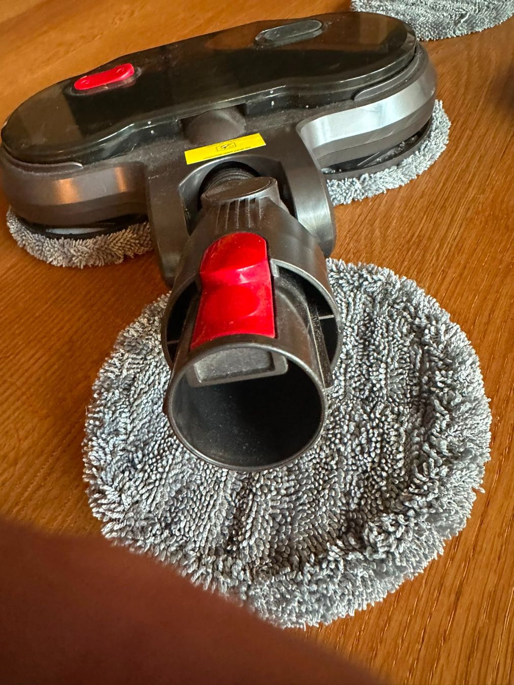 Aspirapolveri & Accessori: Dyson Wischaufsatz – Usato da Burgdorf venduto da Apfel62 2