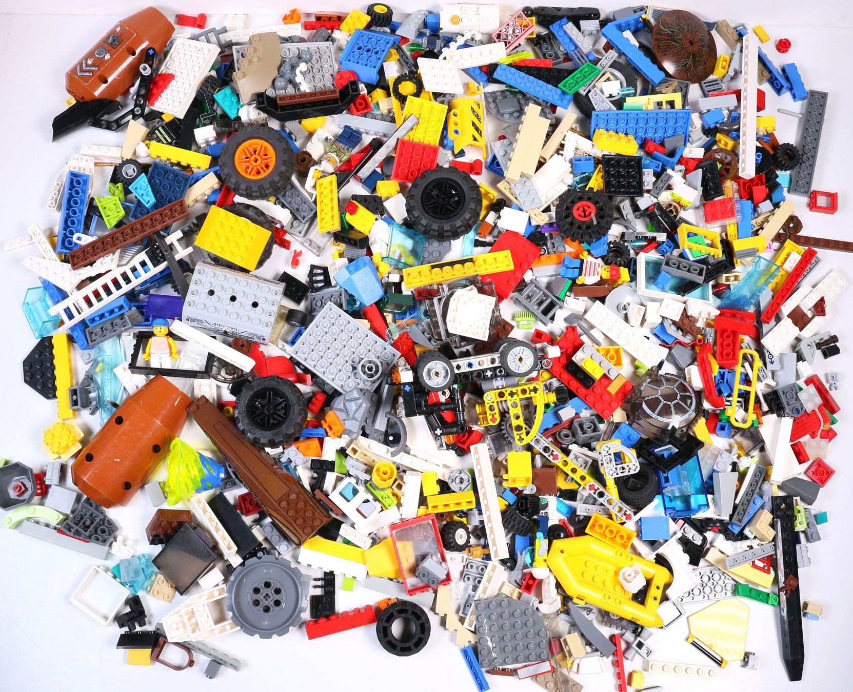 Lego Baukästen: 1.5 kg. Legoteile mit Minifiguren – Gebraucht aus Hettlingen von Scholi99