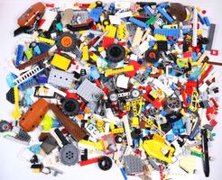 1.5 kg. Legoteile mit Minifiguren
