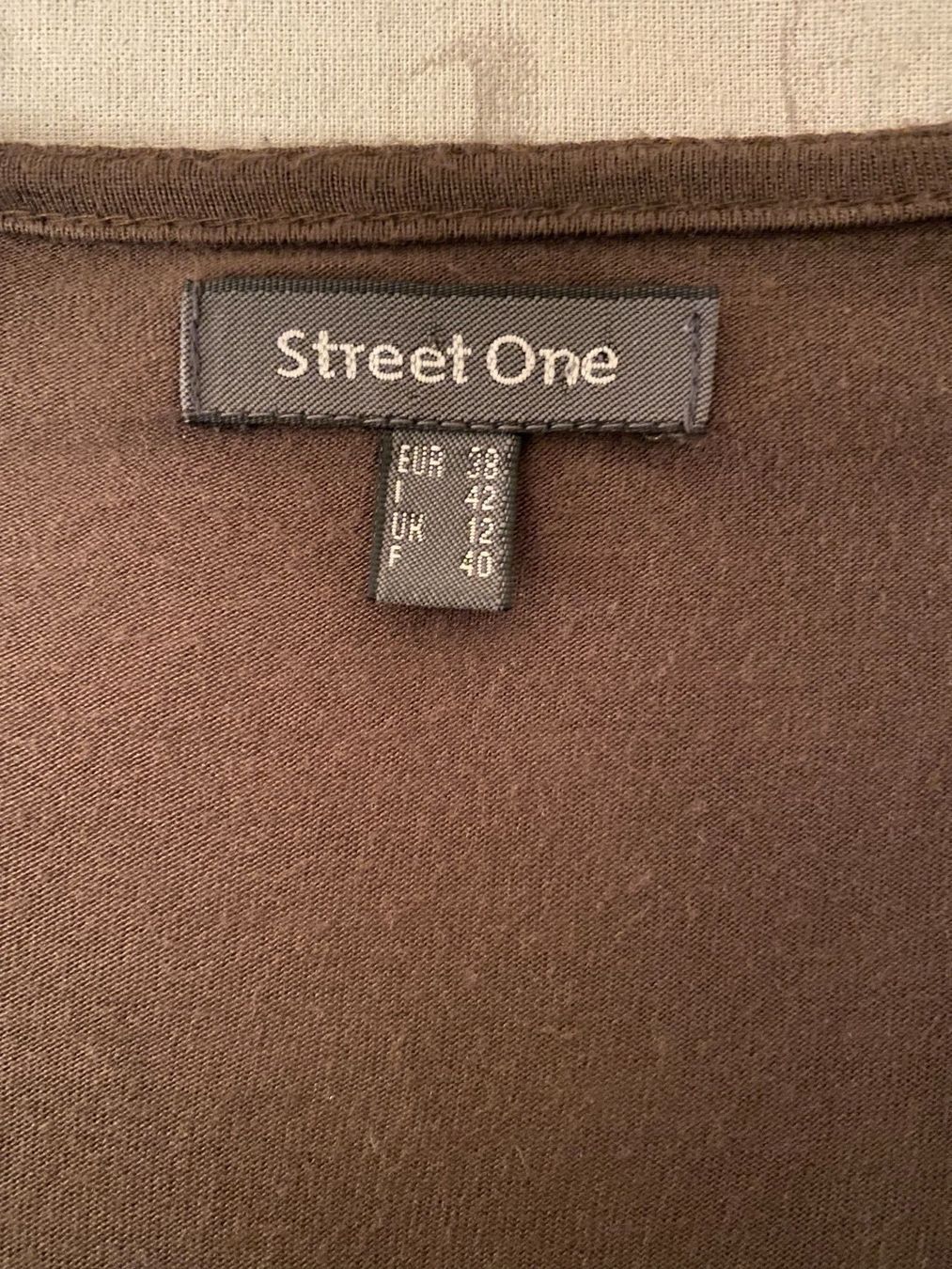 T-shirt: Stretch-Shirt, Braun, Gr. 38 – Usato da Zürich venduto da Maria2021 2