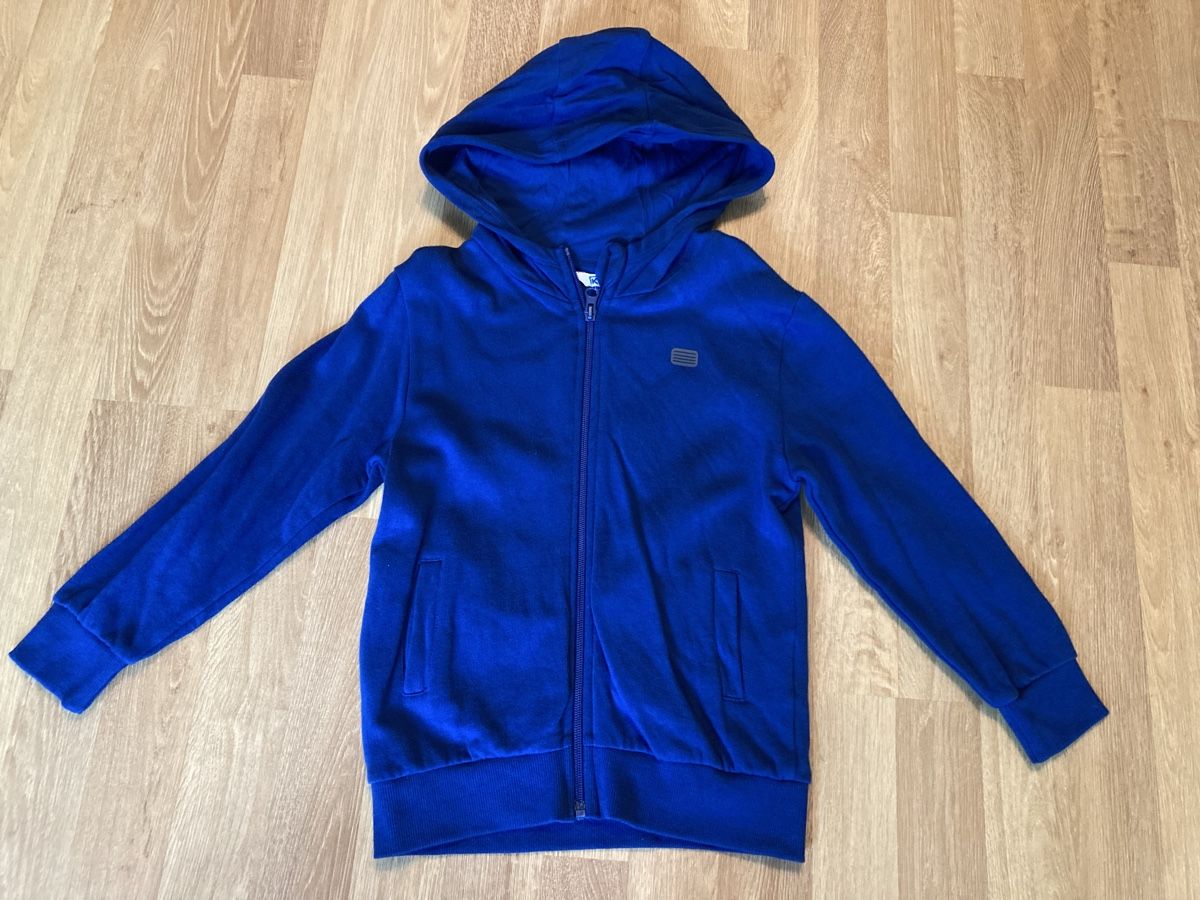 Giacche & Cappotti: Sweatjacke Kinder Gr. 110 neu – Nuovo (secondo la descrizione) da Emmenbrücke venduto da JJ_89
