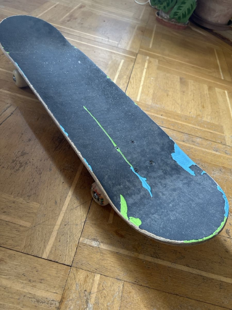 Skateboards: Skateboard mit coolem selbst bespraytem deck  – Usato da Lützelflüh-Goldb venduto da ama_l2lp 5