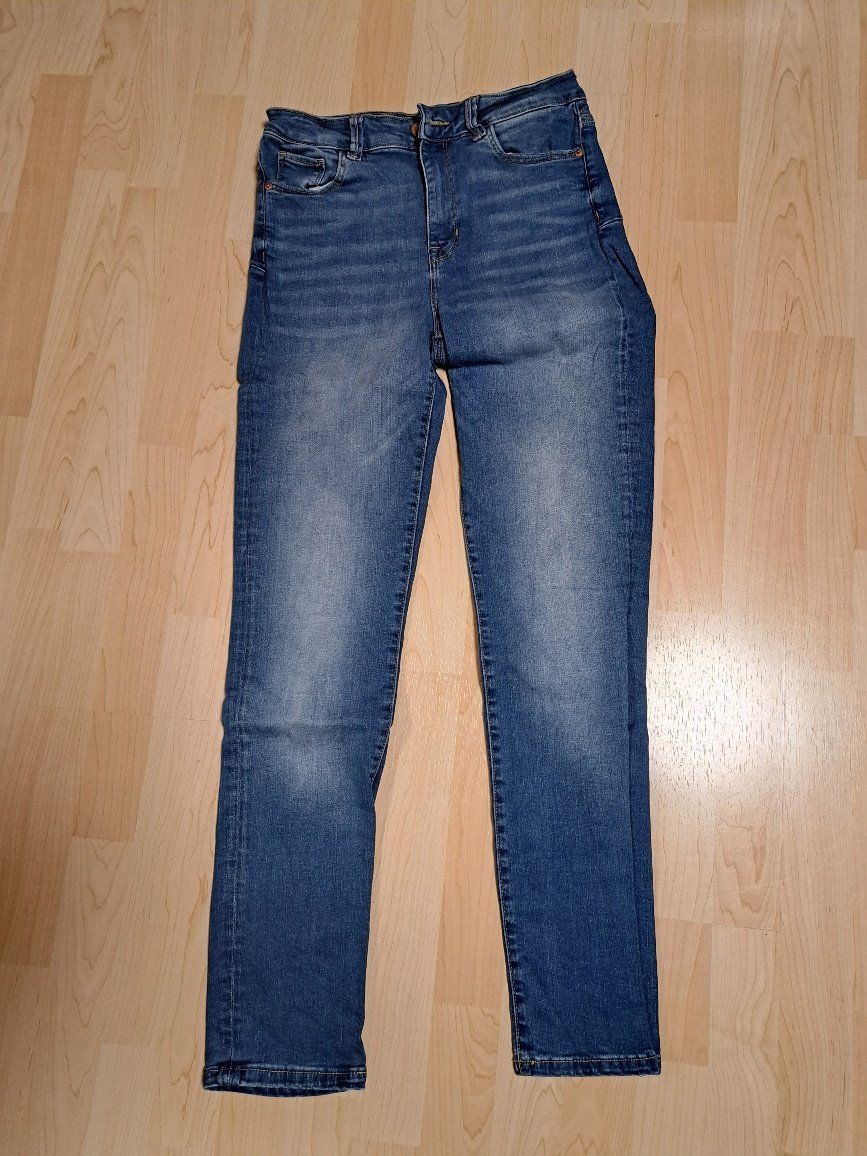 Jeans: Jeans Grösse 40 – D'occasion à Schüpfheim par madeleine69