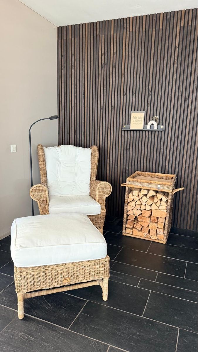 Riviera Maison Poltrone: Rattan-Sessel, -Hocker und -Beistelltisch – Usato da Udligenswil venduto da Francod