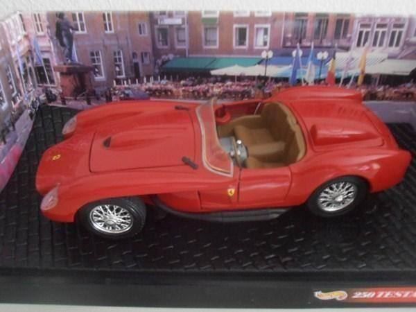 Ferrari Modellini d'auto: Ferrari 250 Testarossa 1958 , Hot W. 1:18 – Nuovo e nell'imballaggio originale da Goldach venduto da Feivel9 1