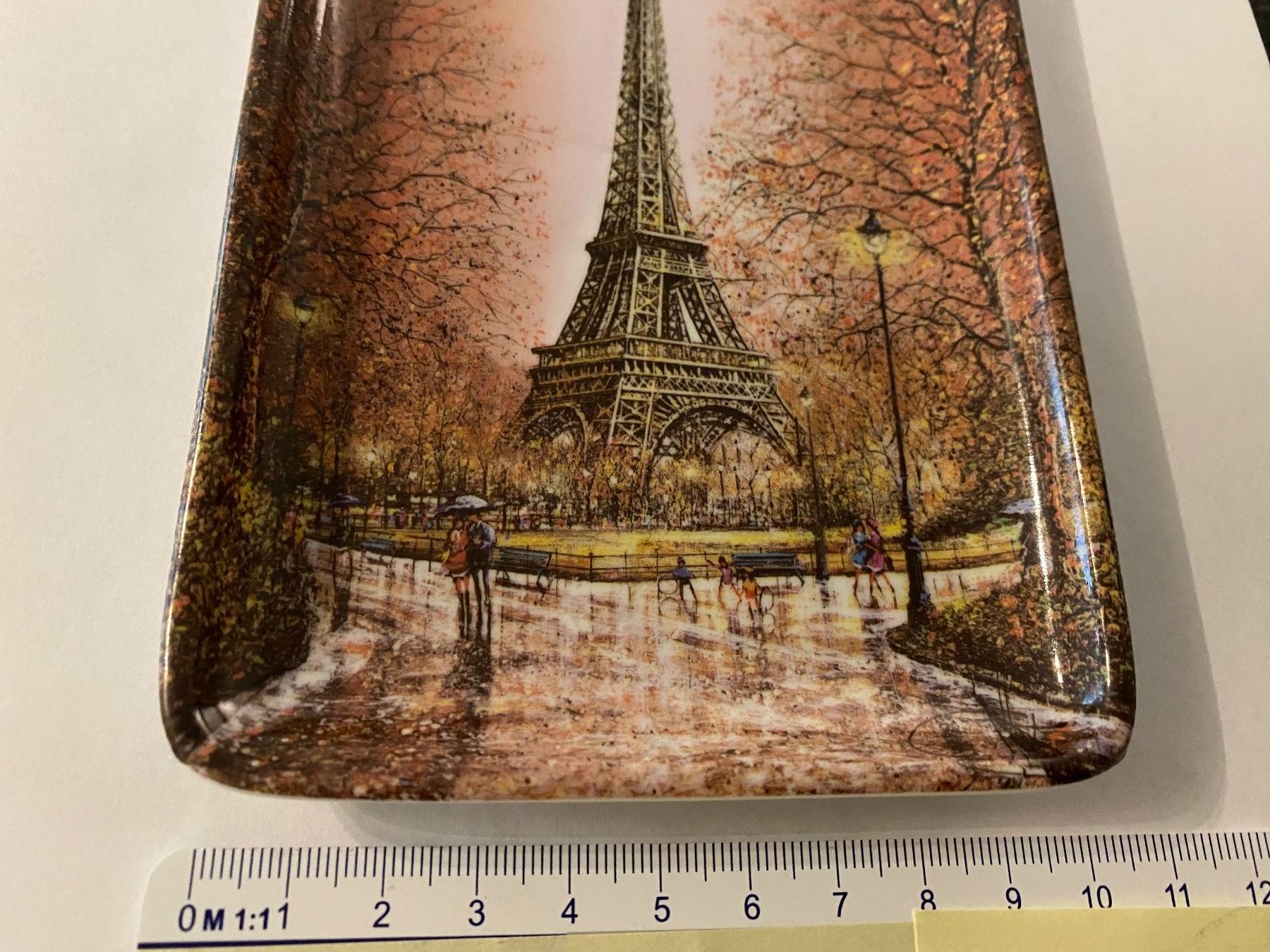 Piatti di portata: Dessart Editions Paris kleines Serviertablett, Eiffelturm – Usato da Bätterkinden venduto da Albera 3