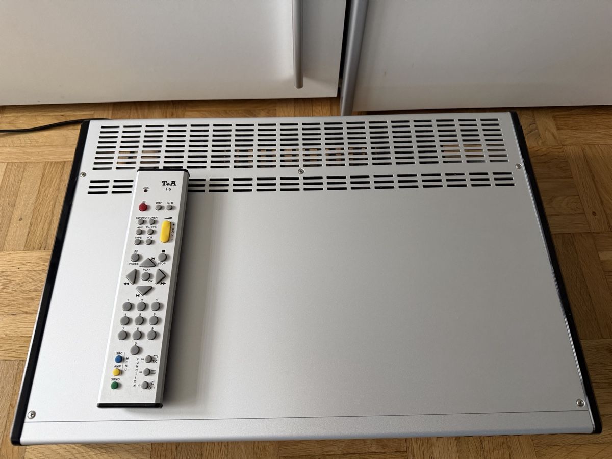 T+A Ricevitori: T+A K1 CD-Receiver for audiophiles – Nuovo (secondo la descrizione) da Grand-Lancy venduto da mar_dn8g 1