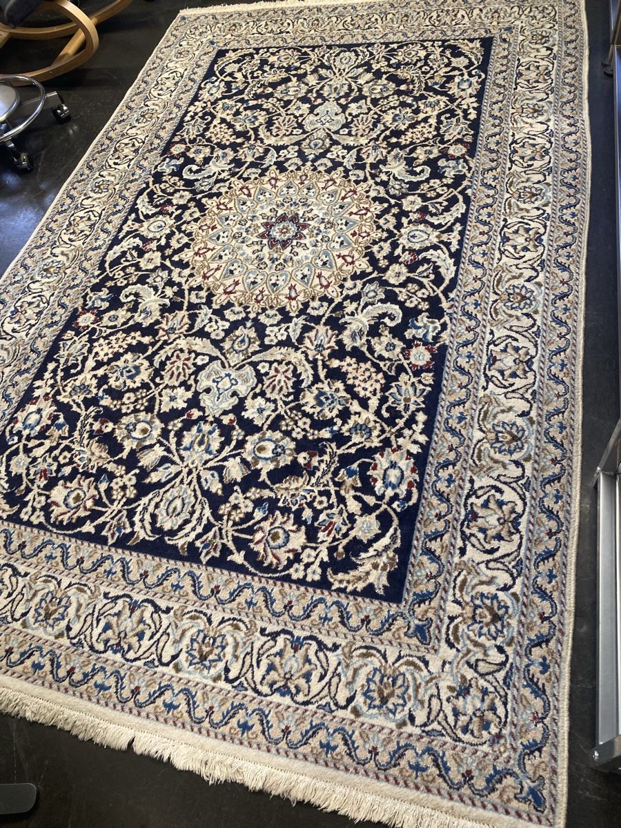 Tappeti: Original Perser Teppich Nain mit Seide  – Usato da Männedorf venduto da Adamiat 5