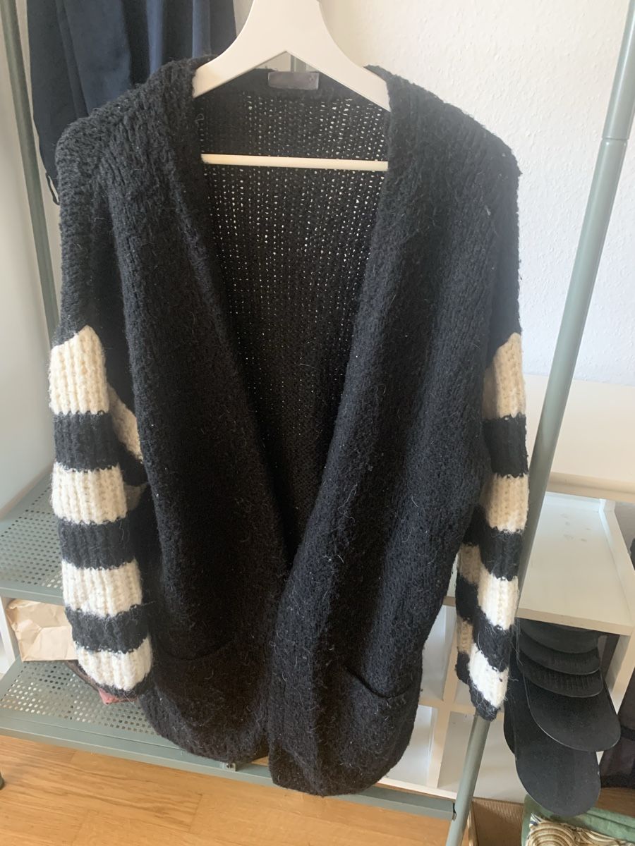 C&A Giacche: Langer Cardigan C&A – Usato da Basel venduto da ari_xy65