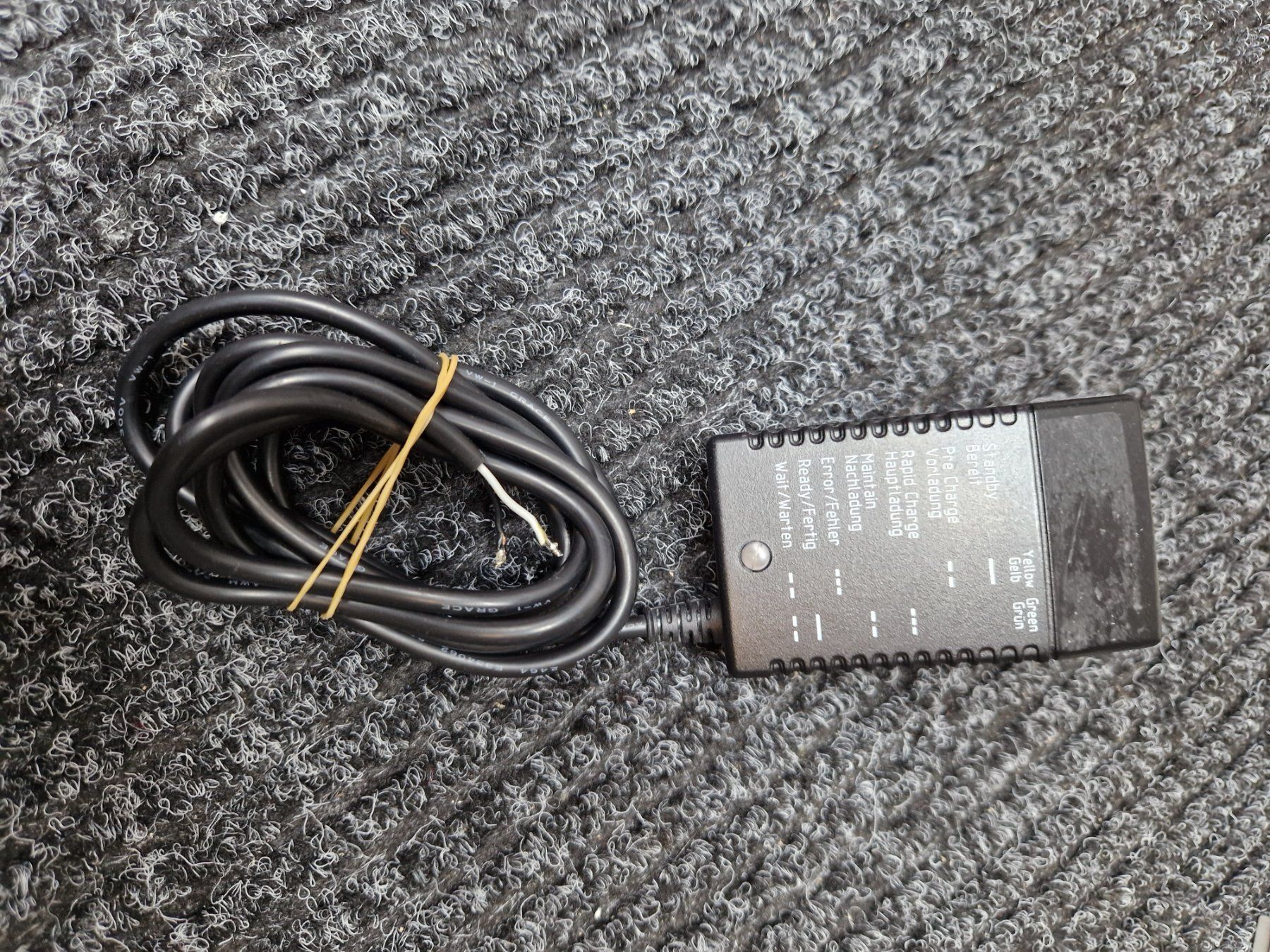 Akkus & Batterien: Li-ION Ladegerät Adapter 12V ohne Stecker – Gebraucht aus Würenlos von Oergeli1 3