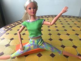 Steffi Love Tanz und Yoga - voll artikuliert