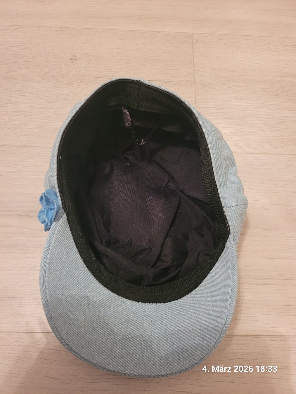 Copricapi, berretti & cappellini: Mütze Jeans mit Blumen – Usato da Bünzen venduto da Milly32 5