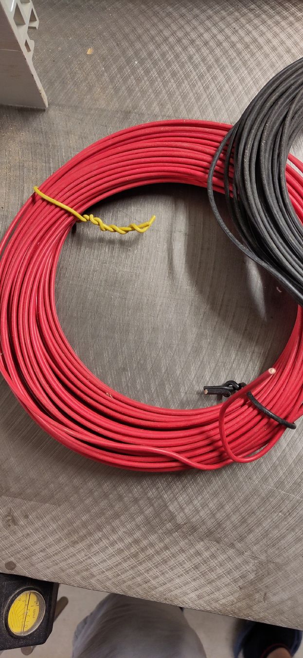 Cavi: Elektrokabel Set Draht 2.5mm  – Usato da Innertkirchen venduto da robi15blue 1