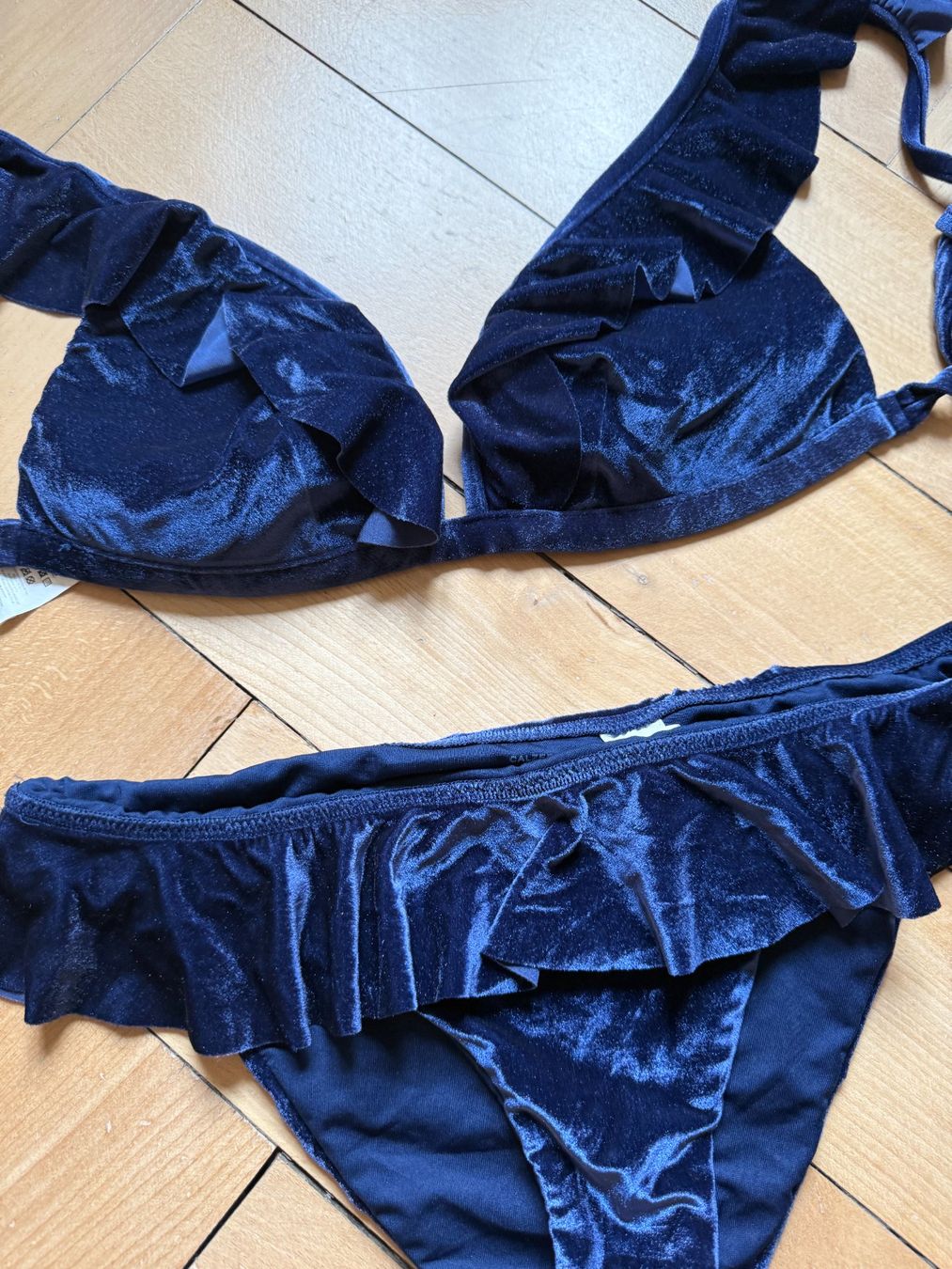 Calzedonia Costumi da bagno & Bikini: CALZEDONIA - Samt Bikini dunkelblau L – Usato da Zürich venduto da Diazaio 1
