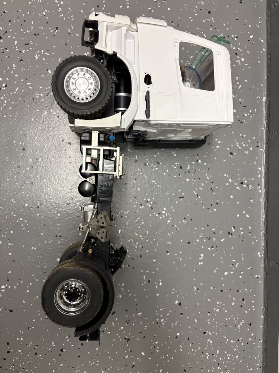 Modellismo RC: 1:14 Modell – Usato da Riken AG venduto da VFAEG8x8 1