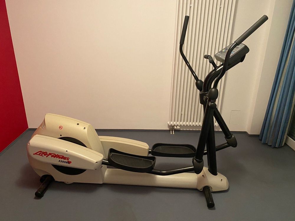 Life fitness 5500hr online elliptical