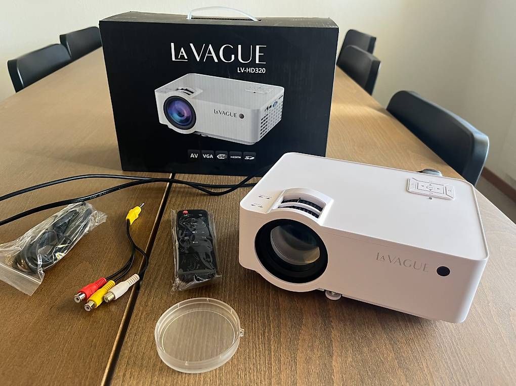 Vidéoprojecteurs: Projector Beamer  – Neuf avec emballage d'origine à Zürich par kie_9wb9