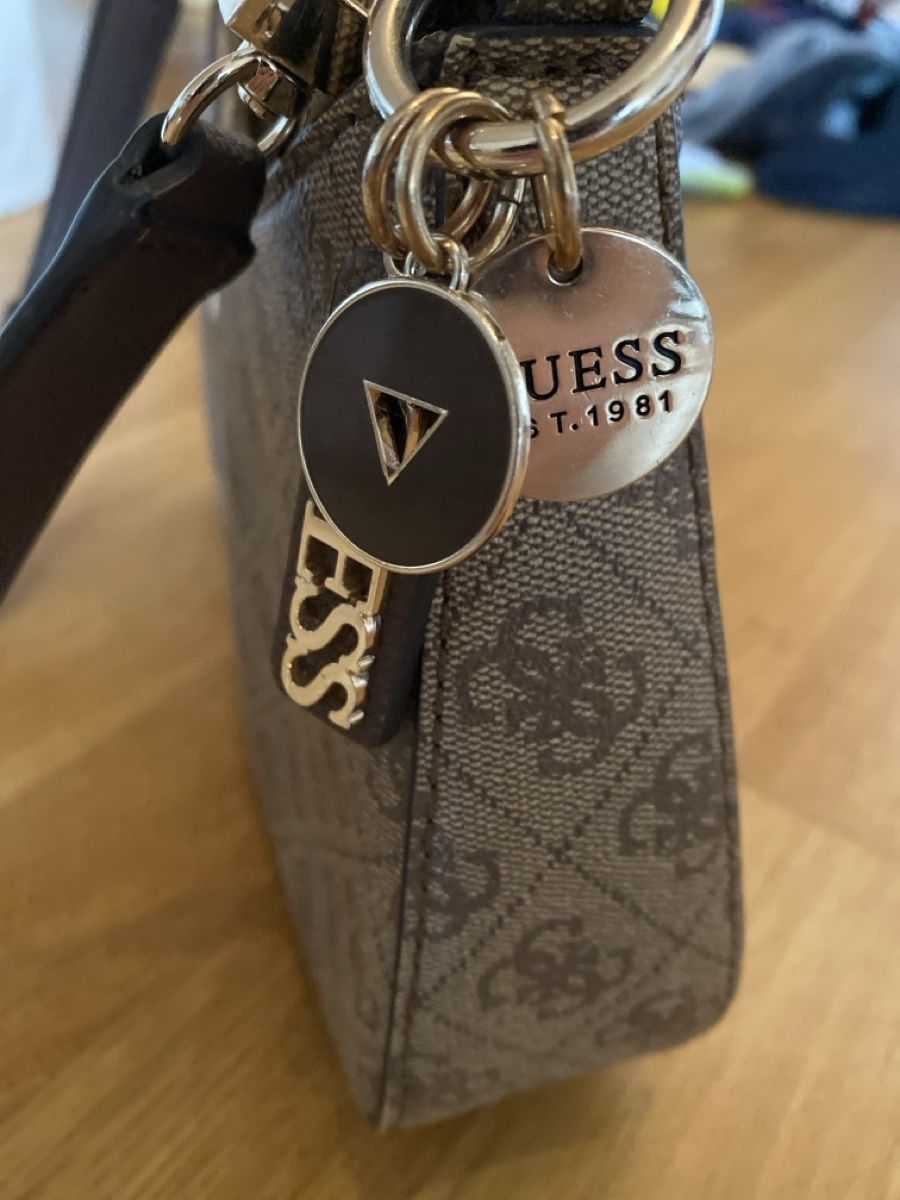 Guess Borse da donna: Handtasche Guess braun mit Logo Muster  – Usato da Itingen venduto da bra_jm6f 3