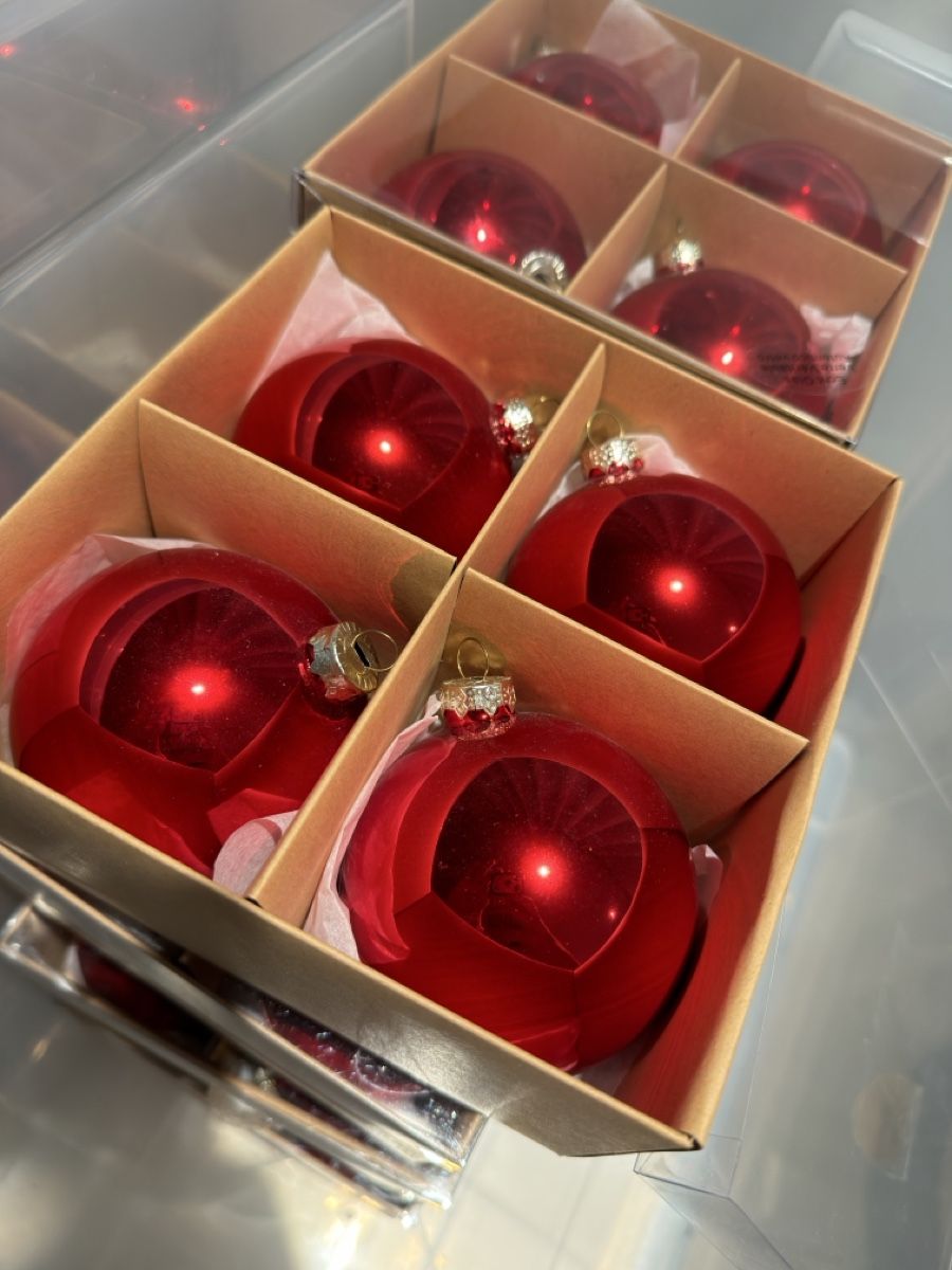 Manor Tutte le decorazioni: 52 bocce rosse di Natale – Usato da Giubiasco venduto da mat_n8k5