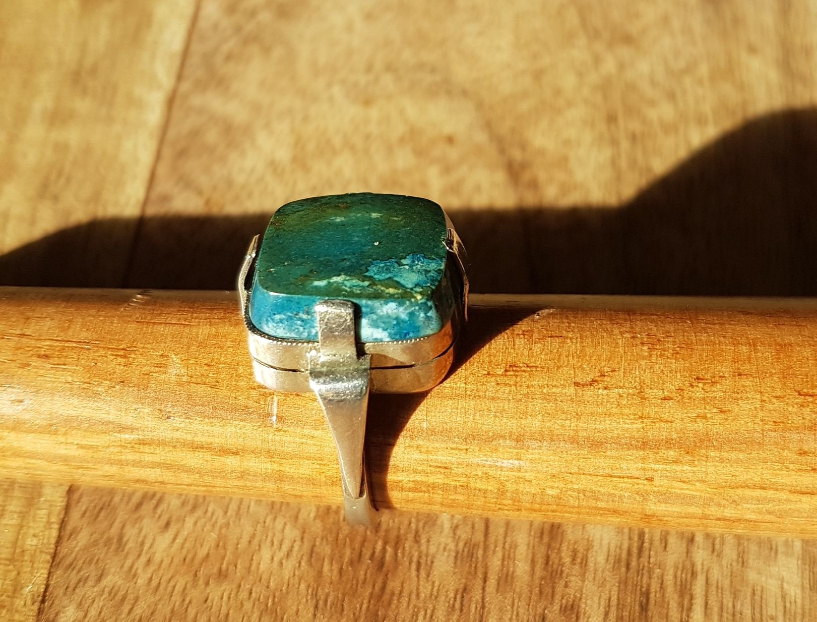 Ringe: Silberring mit grünem Stein – Gebraucht aus Zürich von  2