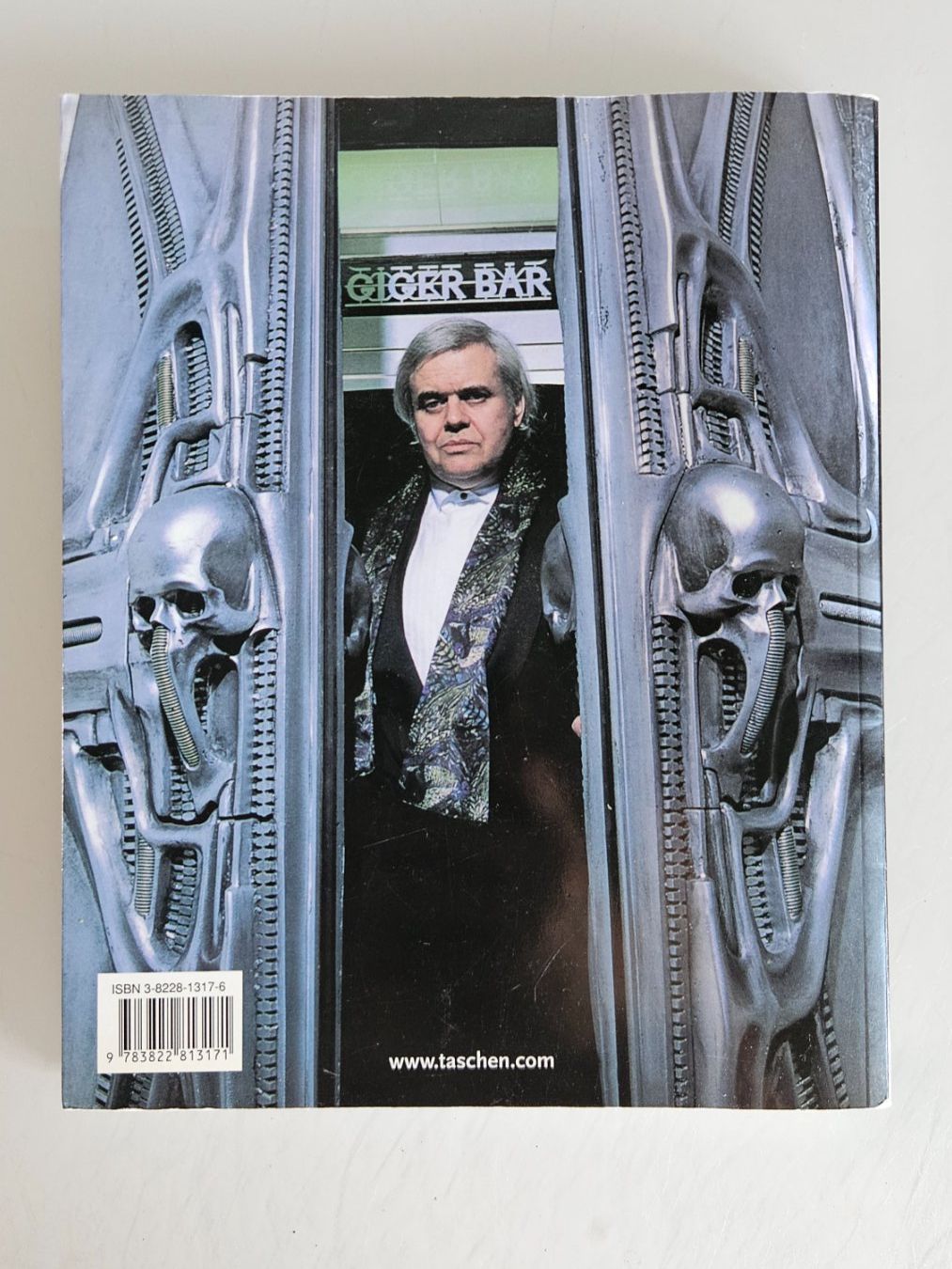 Bücher: HR Giger ARH+ – Gebraucht aus Basel von True_Hofer_Store 1