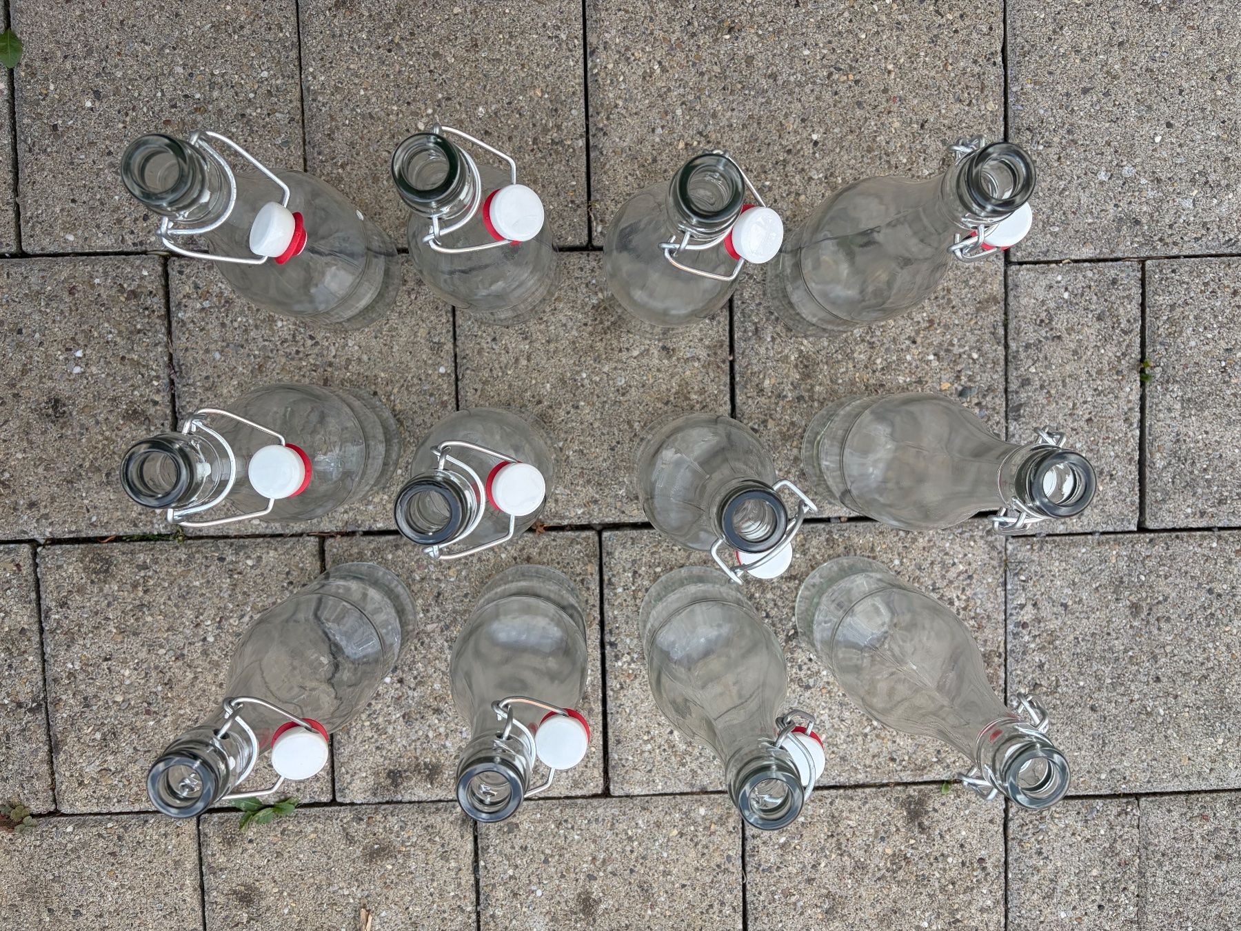 Bicchieri, Caraffe & Bottiglie: 12 Glasflaschen mit Bügelverschluss – Usato da Bachenbülach venduto da bri_8sws 2